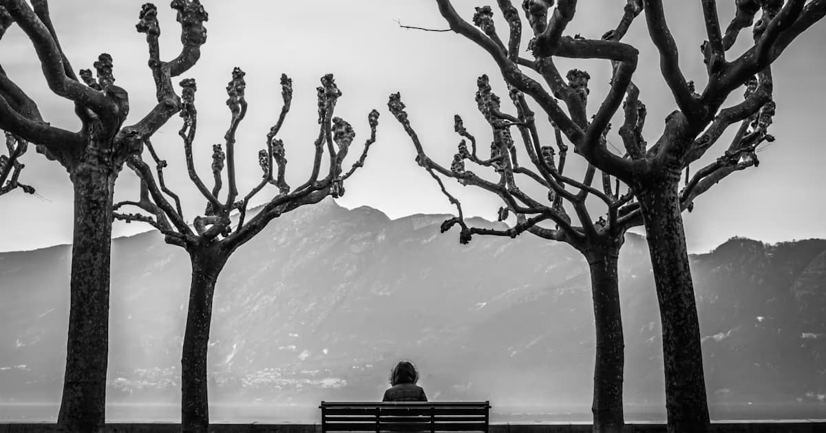 Dreams About Loneliness: What the Solitude Is Actually Asking