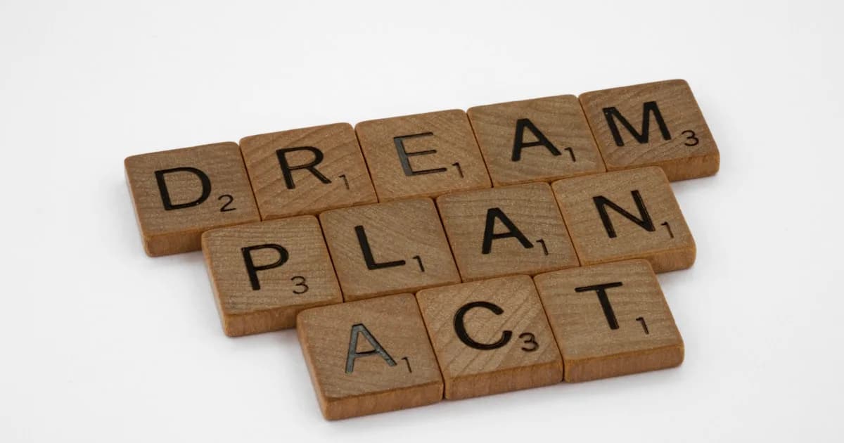 Creating a Personal Dream Dictionary: Why Your Symbols Matter More Than Universal Meanings